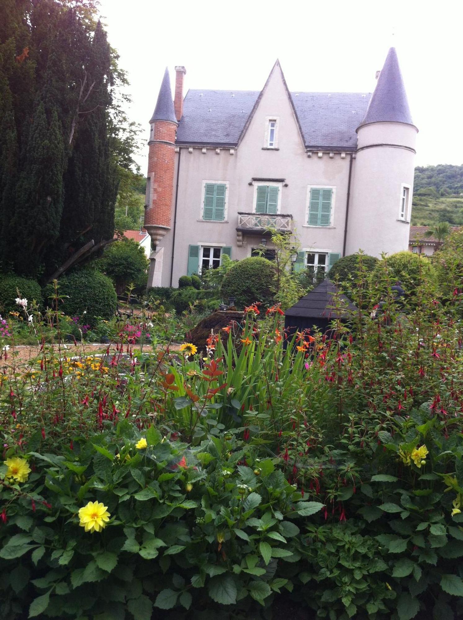 Au Fond De La Cour Veyre-Monton Exterior foto