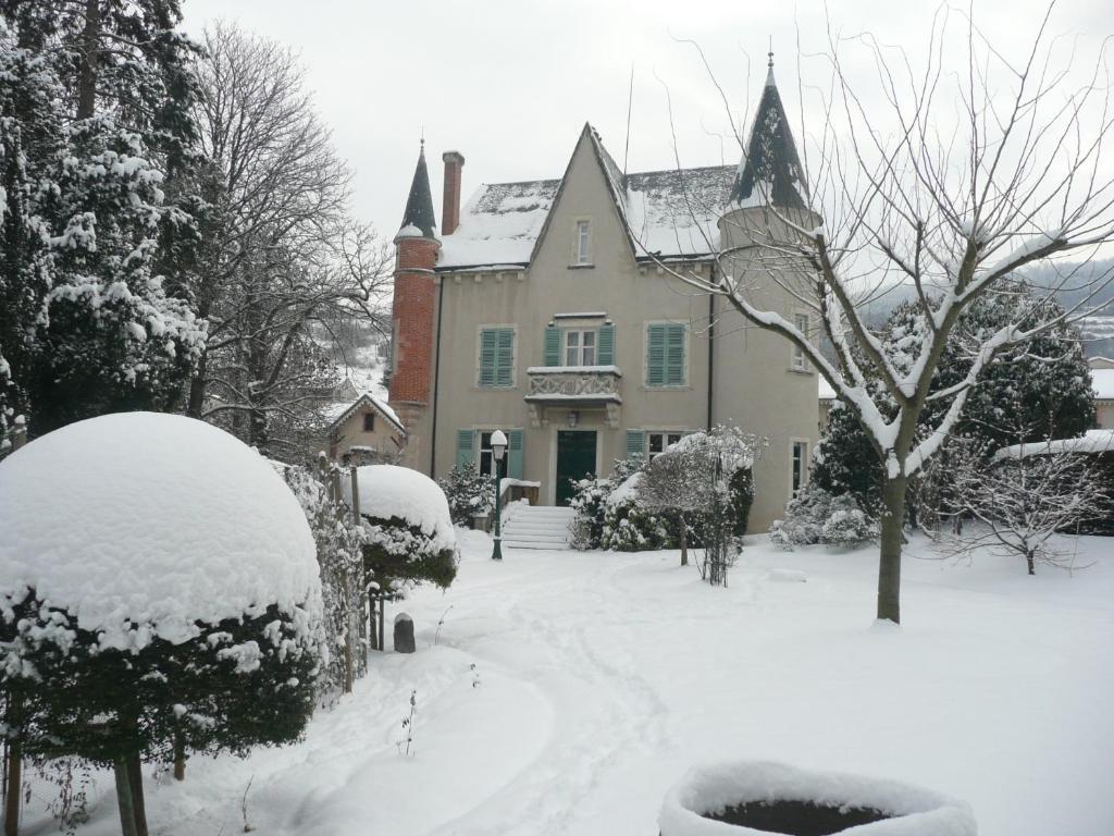 Au Fond De La Cour Veyre-Monton Exterior foto