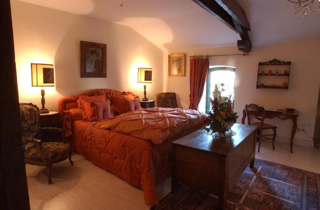Au Fond De La Cour Veyre-Monton Quarto foto
